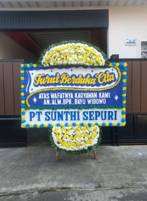 Papan Bunga Duka di Gunung Puyuh