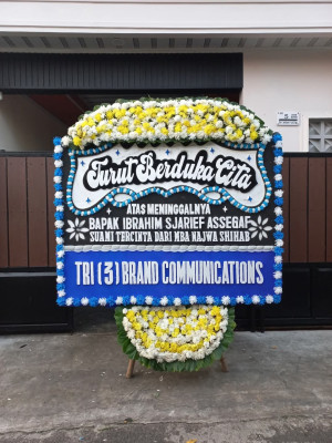 Papan Bunga Duka di Gunung Puyuh